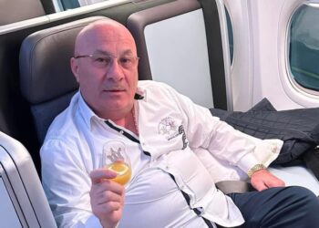 როგორ სახლში ცხოვრობს გელა ბარკალაია ? – დაათვალიერეთ ცნობილი ბიზნესმენის მდიდრული სახლი