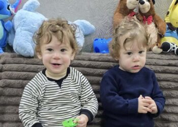 “თბილისიდან უცნობმა ბებომ ეს საჩუქრები გამოგვიგზავნა” – ნახეთ რა მაგარი საჩუქარი გაუკეთეს უსაყვარლეს დაჩის და დანიელს