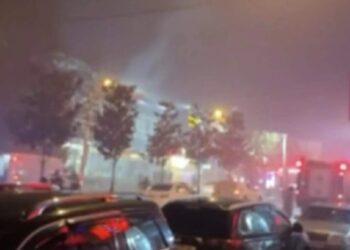 დამწვარია 300 კვადრატული მეტრი ფართი – რა ხდება ამ წუთებში „კიდობანში“