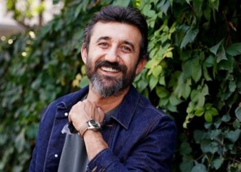 ვინ არის რეალურ ცხოვრებაში “გიურდალის” მეუღლე – ცნობილი მსახიობი ძმა და სხვა უცნობი ამბები თურქი ვარსკვლავის შესახებ