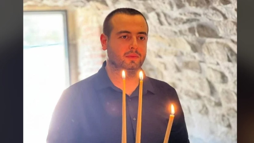 საშინელება გვჭირს, ეს რა ტრაგედიაა – სამეგრელოში ახალგაზრდა კაცს გლოვობენ