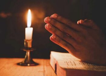 შეიძლება თუ არა დამჯდარი ან წამოწოლილი ფსალმუნების კითხვა – მოძღვარი განმარტავს