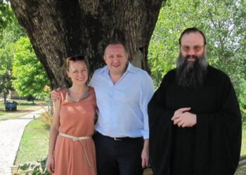 გიორგი მარგველაშვილი, ლევან ვასაძე, ირაკლი კაკაბაძე და სხვა ცნობილი სახეები – ვინ იყვნენ მეუფე შიოს კლასელები და როგორ ახასიათებენ მას ?